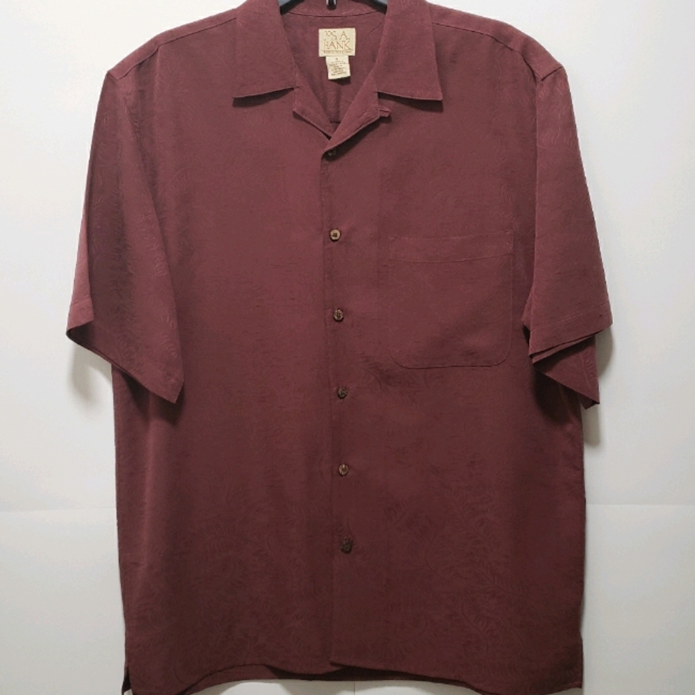 JOS. A BANK  Men's Maroon Short Sleeve Shirt